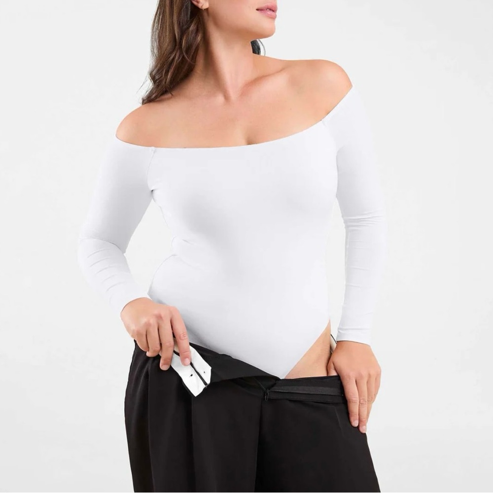Nuuds | Off the Shoulder (White) Bodysuit sz XL